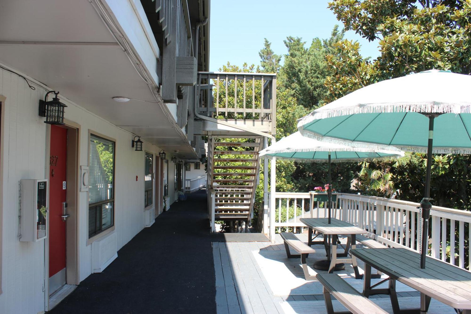 Cedarwood Inn Of Ashland Dış mekan fotoğraf